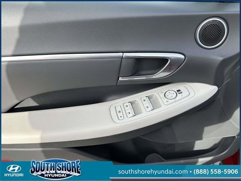 Certified 2023 Hyundai Sonata SEL w/ Convenience Package image 17