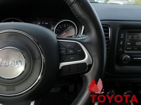 Used 2018 Jeep Compass Latitude image 15