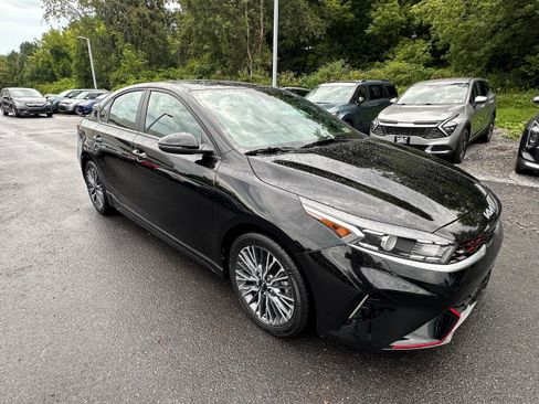 Used 2022 Kia Forte GT-Line w/ GT-Line Premium Package image 4