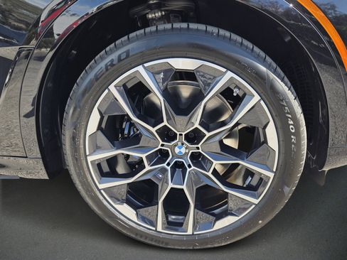 New 2026 BMW X7 M60i image 9