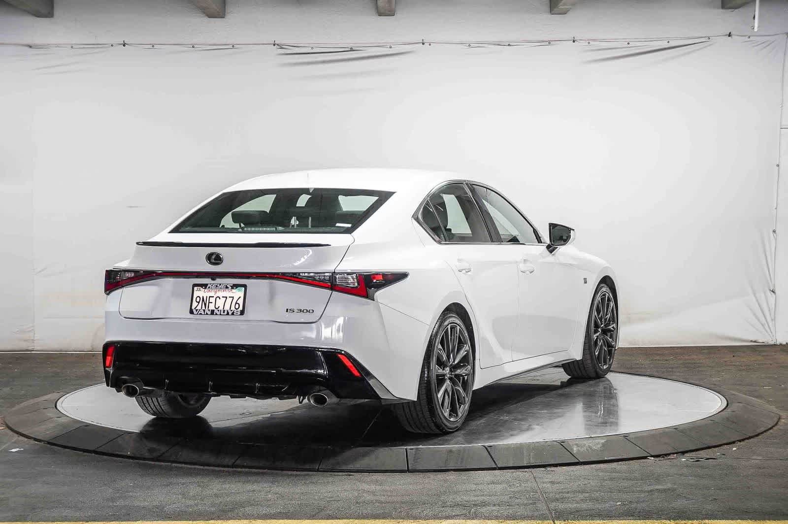 Used 2024 Lexus IS 300 F Sport RWD image 4