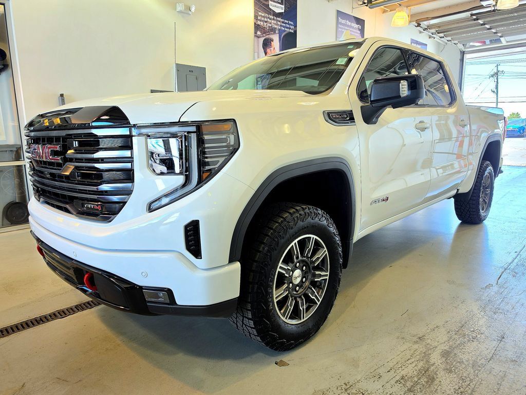Used 2025 GMC Sierra 1500 AT4 AWD/4WD image 4