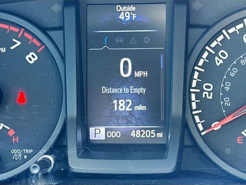 Used 2022 Toyota Tacoma SR w/ SR Convenience Package image 12