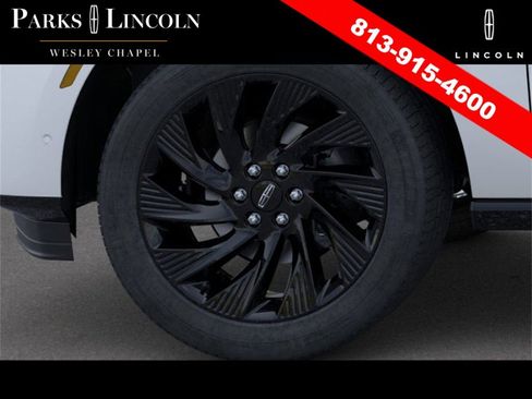 New 2025 Lincoln Navigator Reserve w/ Jet Appearance Package image 42