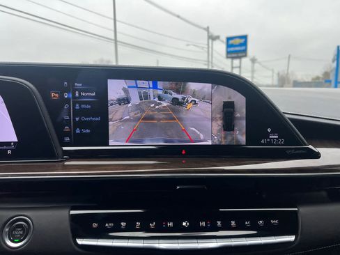 Used 2024 Cadillac Escalade Sport Platinum w/ LPO, ONYX Package image 29