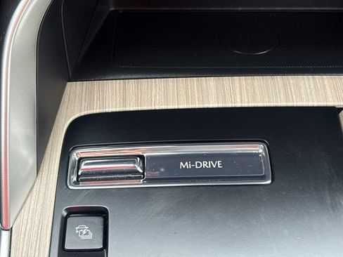 Used 2025 MAZDA CX-90 Plug-In Hybrid w/ Preferred AWD/4WD image 29