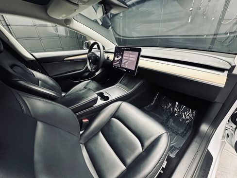 Used 2022 Tesla Model 3 RWD image 19