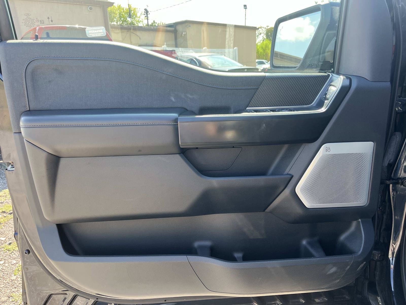 Used 2023 Ford F150 Raptor w/ Raptor Carbon Fiber Package AWD/4WD image 27