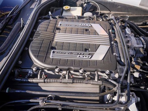 Used 2015 Chevrolet Corvette Z06 w/ 3LZ Preferred Equipment Group image 27