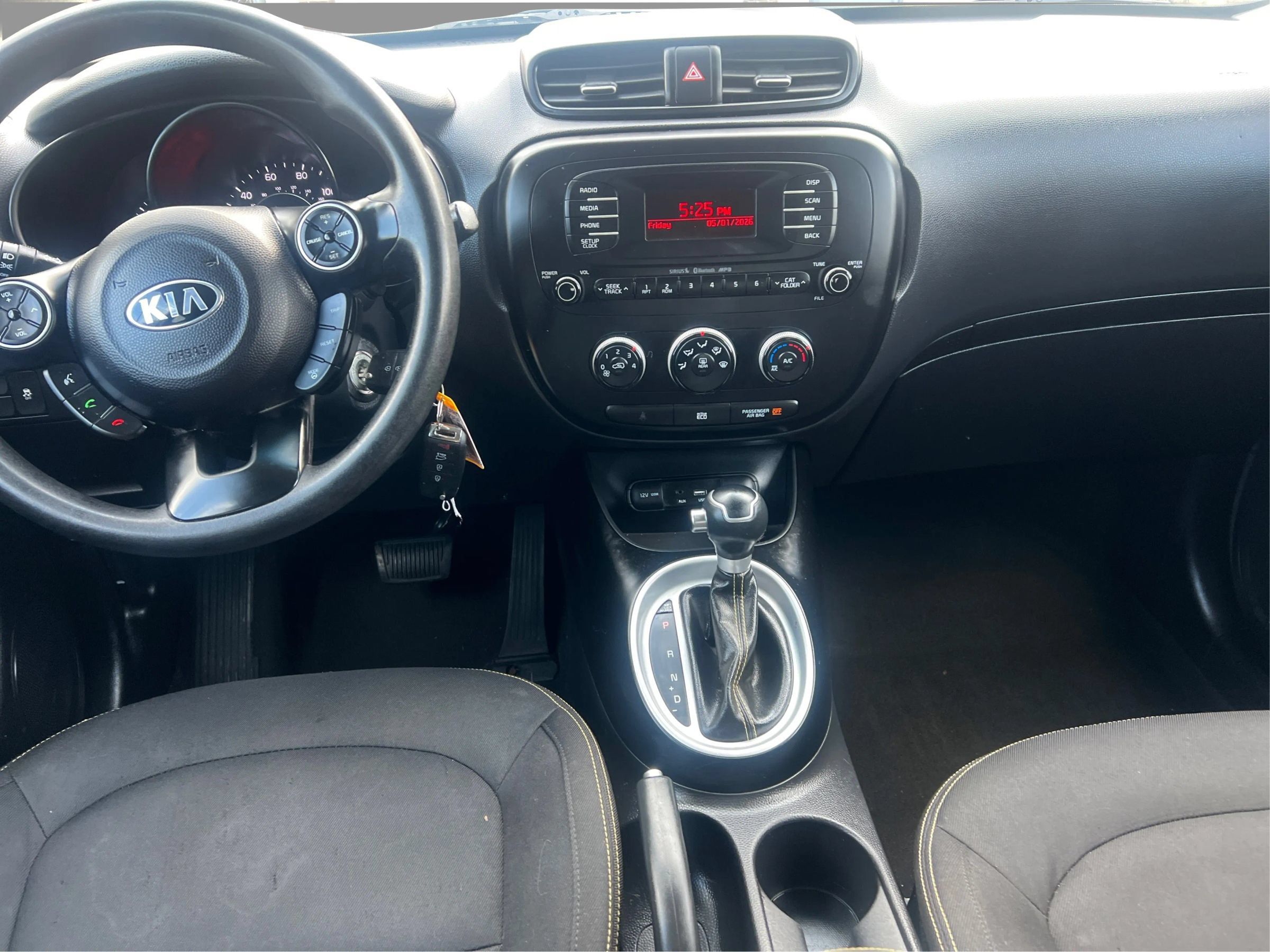 Used 2015 Kia Soul + FWD image 29