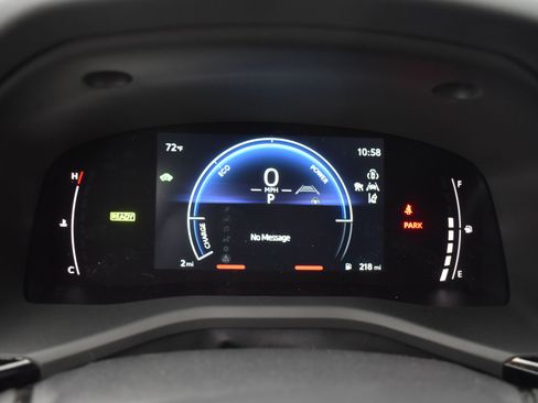 Used 2025 Toyota Camry SE image 22