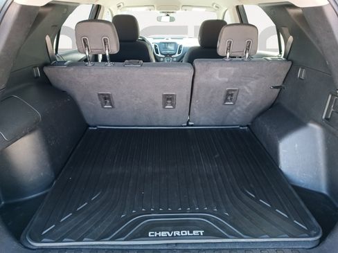 Used 2018 Chevrolet Equinox LT image 12