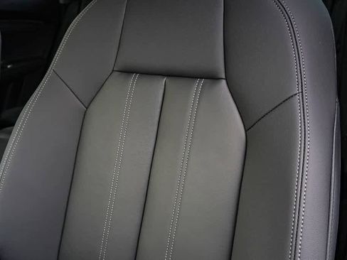 New 2025 Audi Q5 Premium image 27