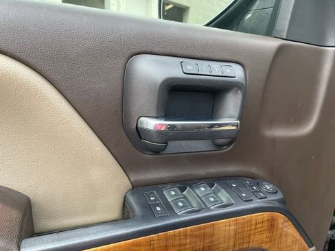 Used 2018 GMC Sierra 1500 SLT image 12