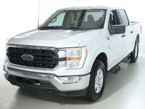 Used 2022 Ford F150 XLT image 3