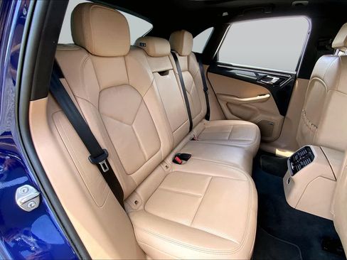 Used 2023 Porsche Macan Turbo AWD/4WD image 27