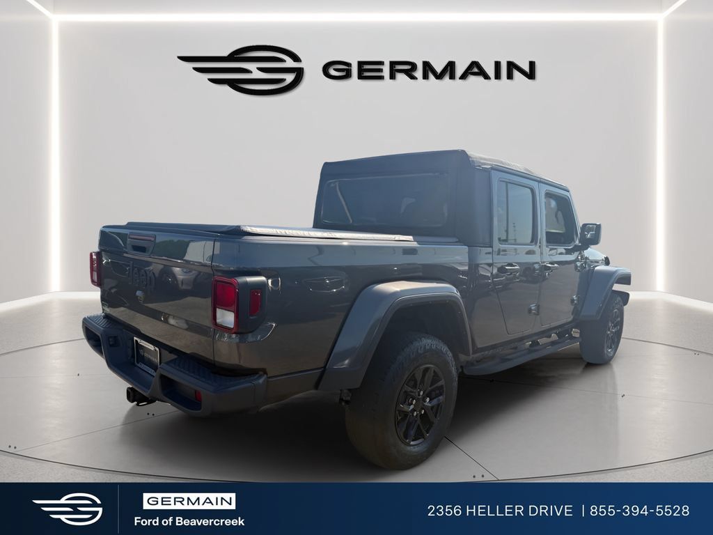 Used 2023 Jeep Gladiator Sport AWD/4WD image 8
