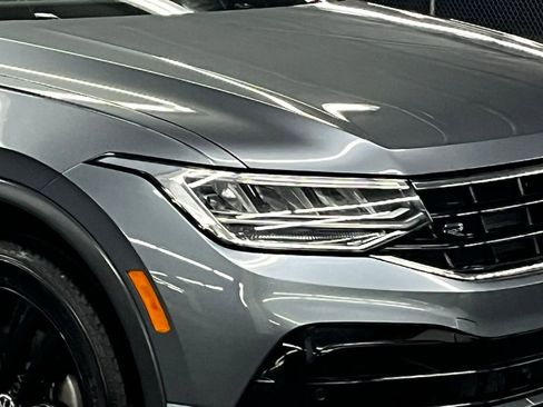 Used 2022 Volkswagen Tiguan SE R-Line AWD/4WD image 43