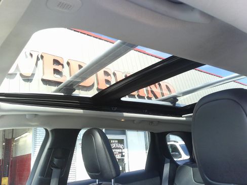 Used 2021 Jeep Cherokee Limited AWD/4WD image 14