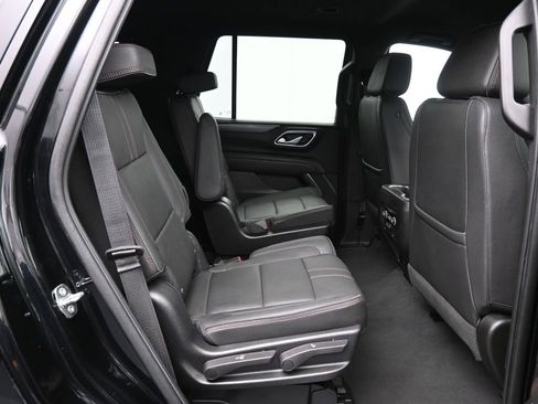 Used 2022 Chevrolet Tahoe RST w/ Luxury Package AWD/4WD image 27