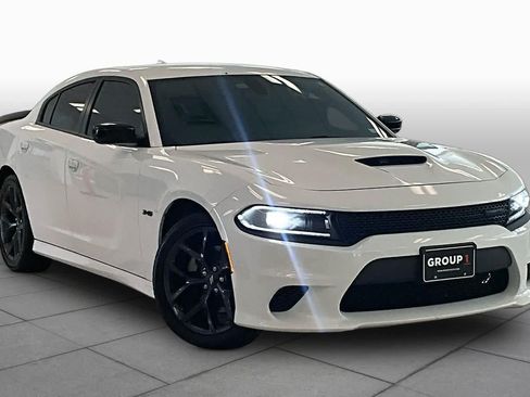 Used 2023 Dodge Charger R/T w/ Blacktop Package RWD image 2