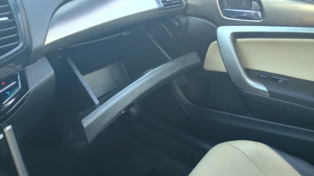 Used 2016 Honda Accord EX-L image 18