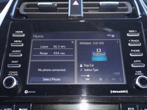 Used 2022 Toyota Prius LE image 14