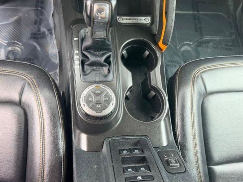 Certified 2021 Ford Bronco Badlands AWD/4WD image 17
