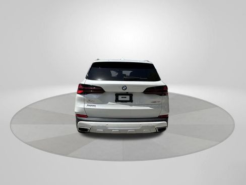 Used 2024 BMW X5 xDrive40i AWD/4WD image 6