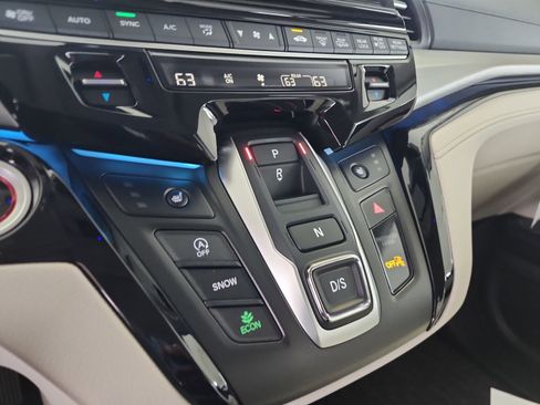 Used 2026 Honda Odyssey Touring image 16