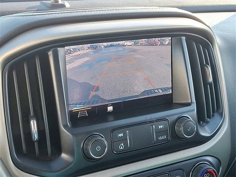 Used 2022 GMC Canyon Denali image 18