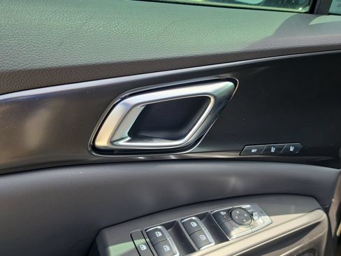 New 2026 Kia Carnival SX w/ SX Dark Edition Package FWD image 20