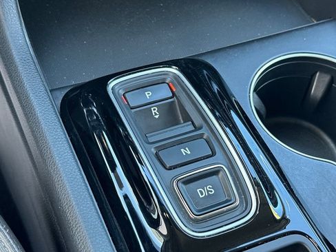 Used 2023 Honda Pilot LX image 19