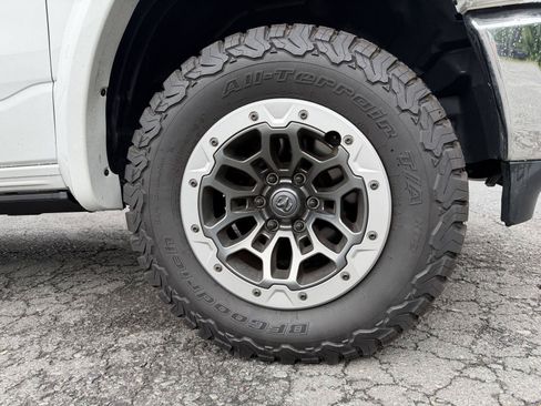 Used 2020 RAM 1500 Big Horn AWD/4WD image 10