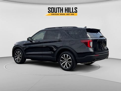 Used 2022 Ford Explorer ST-Line AWD/4WD image 3