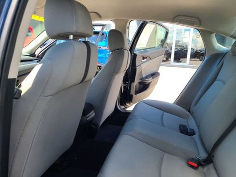 Used 2017 Honda Civic LX image 19