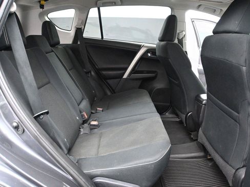 Used 2018 Toyota RAV4 XLE w/ Plus Extra Value Package AWD/4WD image 16