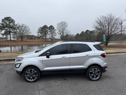 Used 2020 Ford EcoSport SES image 2