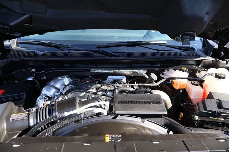 Used 2026 GMC Sierra 3500 AT4 w/ AT4 Premium Plus Package AWD/4WD image 10