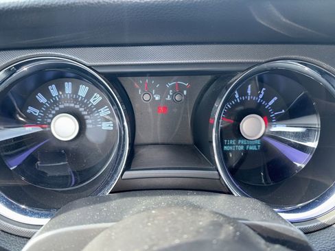 Used 2012 Ford Mustang GT image 19