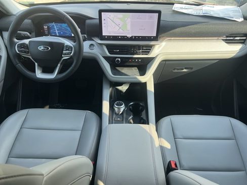 New 2026 Ford Explorer Active w/ Active Comfort Package RWD image 2