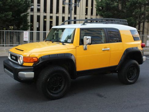 Used 2007 Toyota FJ Cruiser 4WD image 13