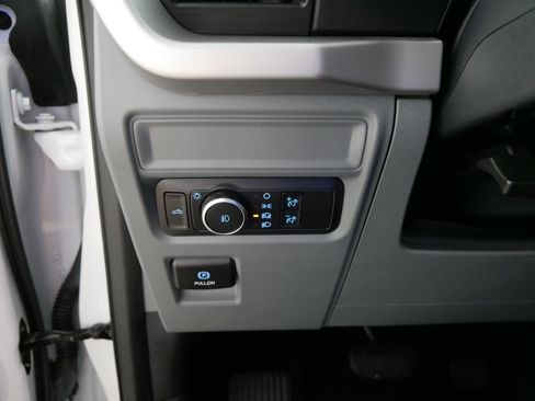 Used 2022 Ford F150 XLT w/ Trailer Tow Package AWD/4WD image 26