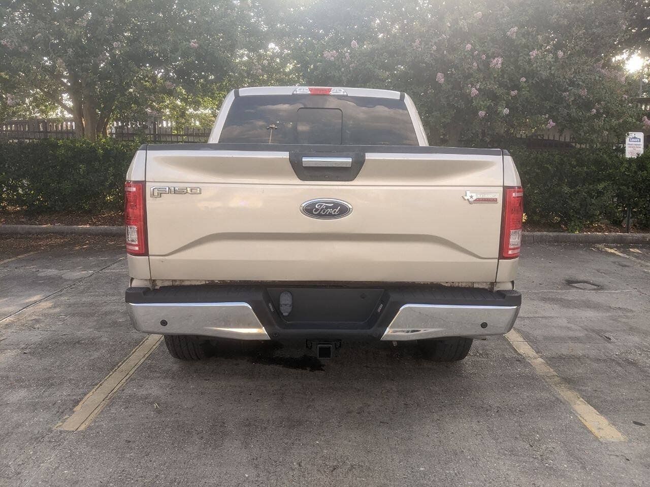 Used 2017 Ford F150 XLT w/ Equipment Group 302A Luxury AWD/4WD image 7