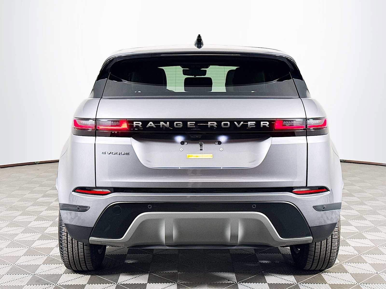 Used 2026 Land Rover Range Rover Evoque S AWD/4WD image 6