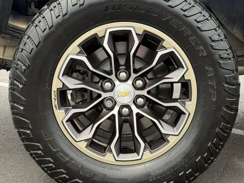 Used 2021 Chevrolet Colorado ZR2 image 42