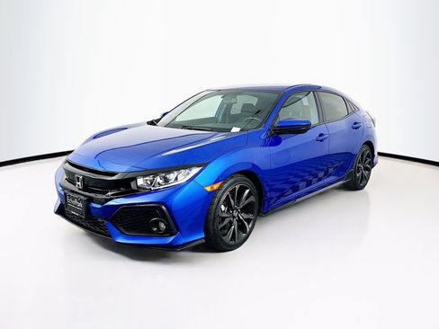 Used 2017 Honda Civic Sport image 3
