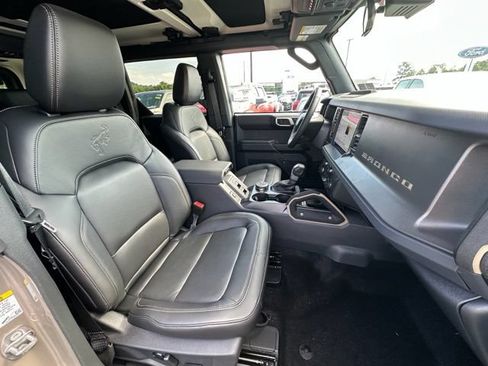 New 2026 Ford Bronco Badlands AWD/4WD image 24