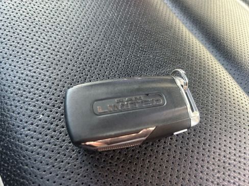 Used 2024 RAM 1500 Limited AWD/4WD image 33