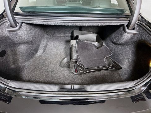 Used 2019 Dodge Charger SXT w/ Cold Weather Package image 29